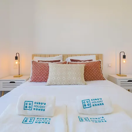 Apartment Cubo's Urban Sky La Gioia 6 *