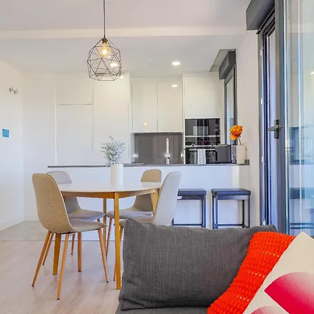 Apartment Cubo's Urban Sky La Gioia 6 *